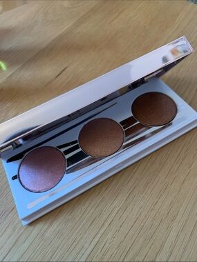 Fenty beauty Diamond bomb triple drip